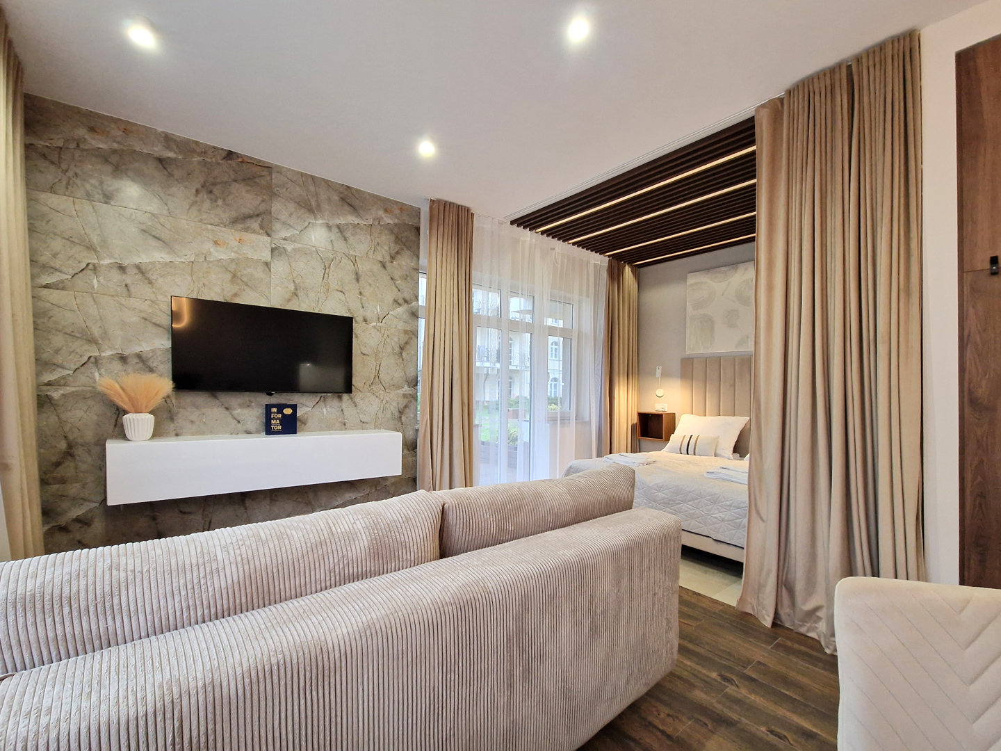 08 Korona Jagiellonów